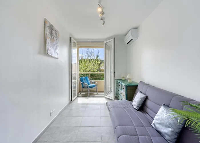 3 With Sea View Terraces In Peace