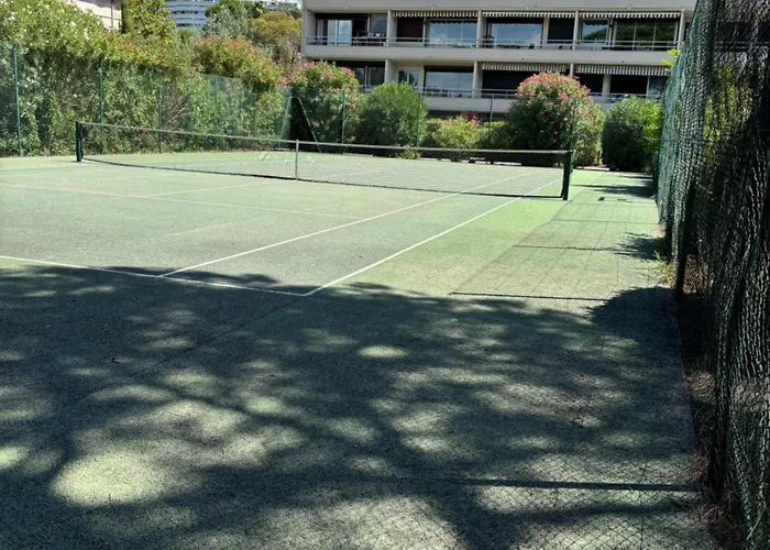 3 With Sea View Terraces In Peace Saint-Tropez