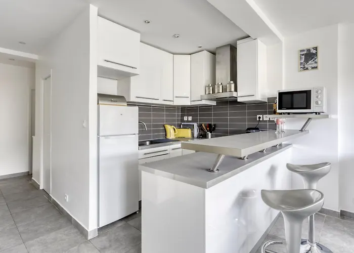 3 With Sea View Terraces In Peace * Saint-Tropez