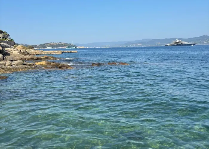 3 With Sea View Terraces In Peace Lägenhet Saint-Tropez